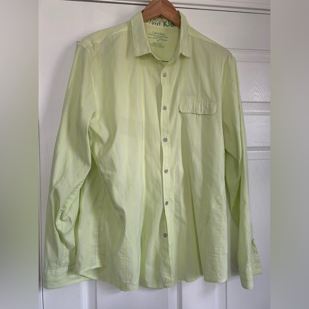 Calvin Klein Men's Lime Green Striped Shirt (Size Large / L)